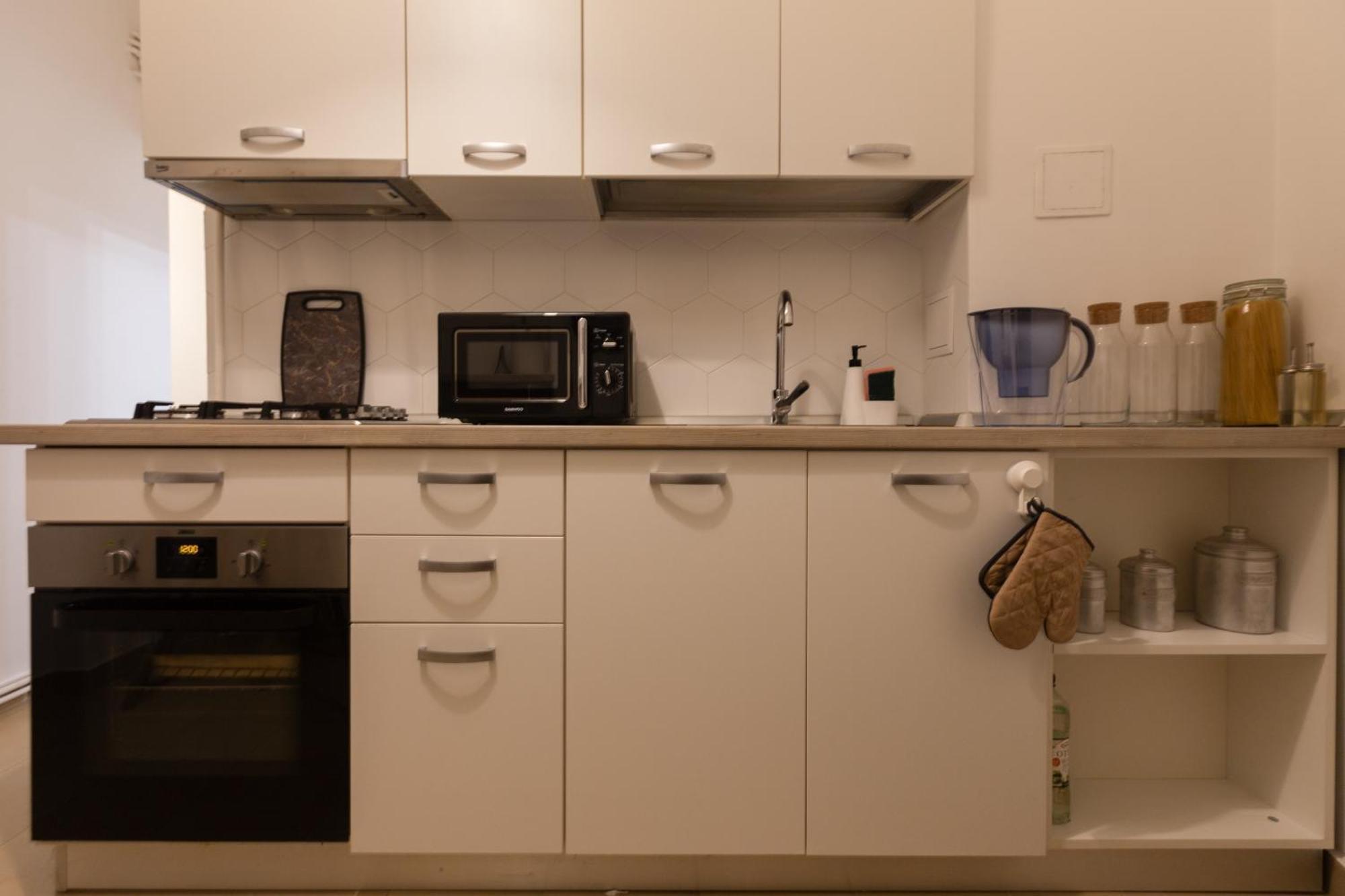 Ultracentral Hong Kong 3 Bdrm Apartment Bukarest Kültér fotó