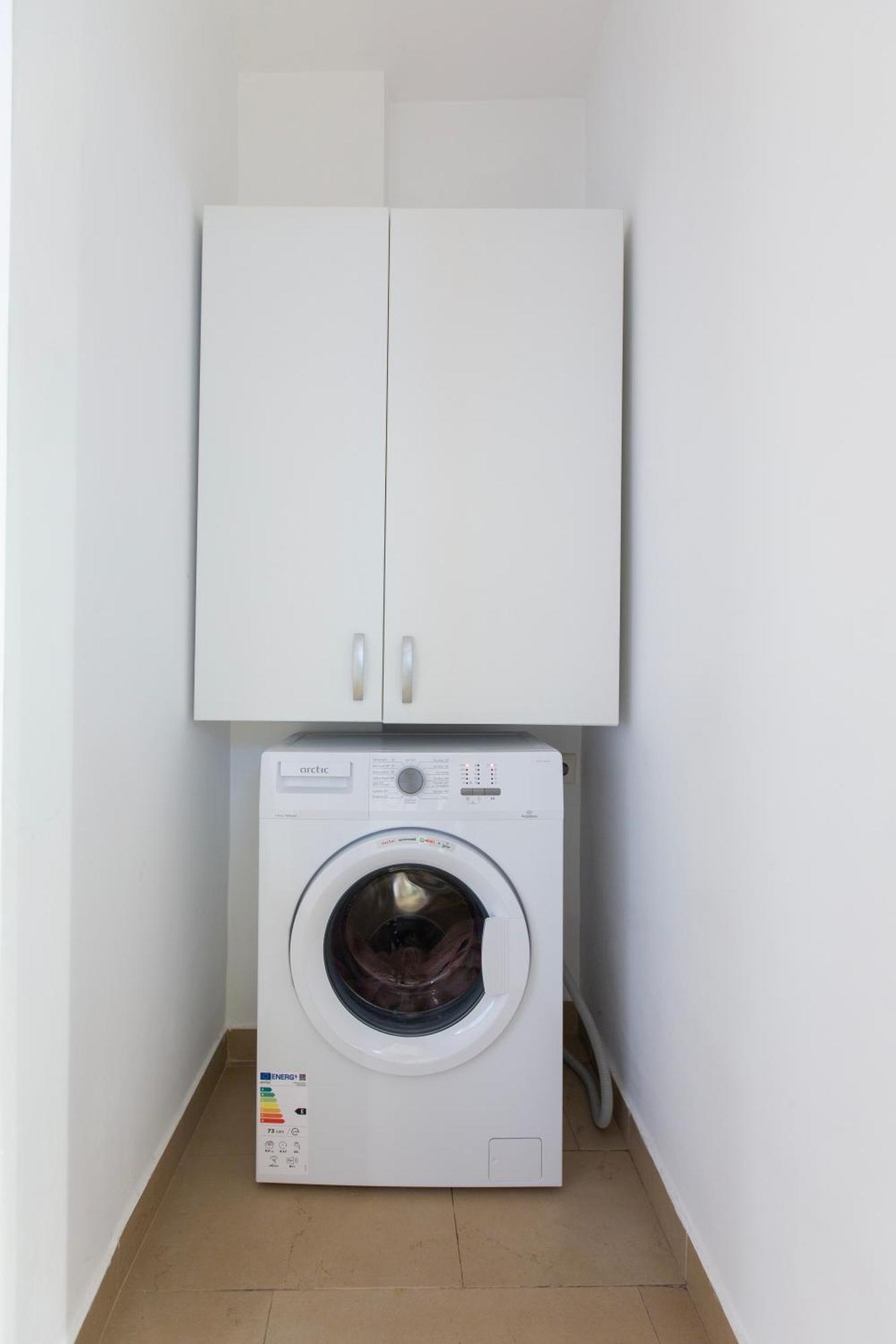 Ultracentral Hong Kong 3 Bdrm Apartment Bukarest Kültér fotó