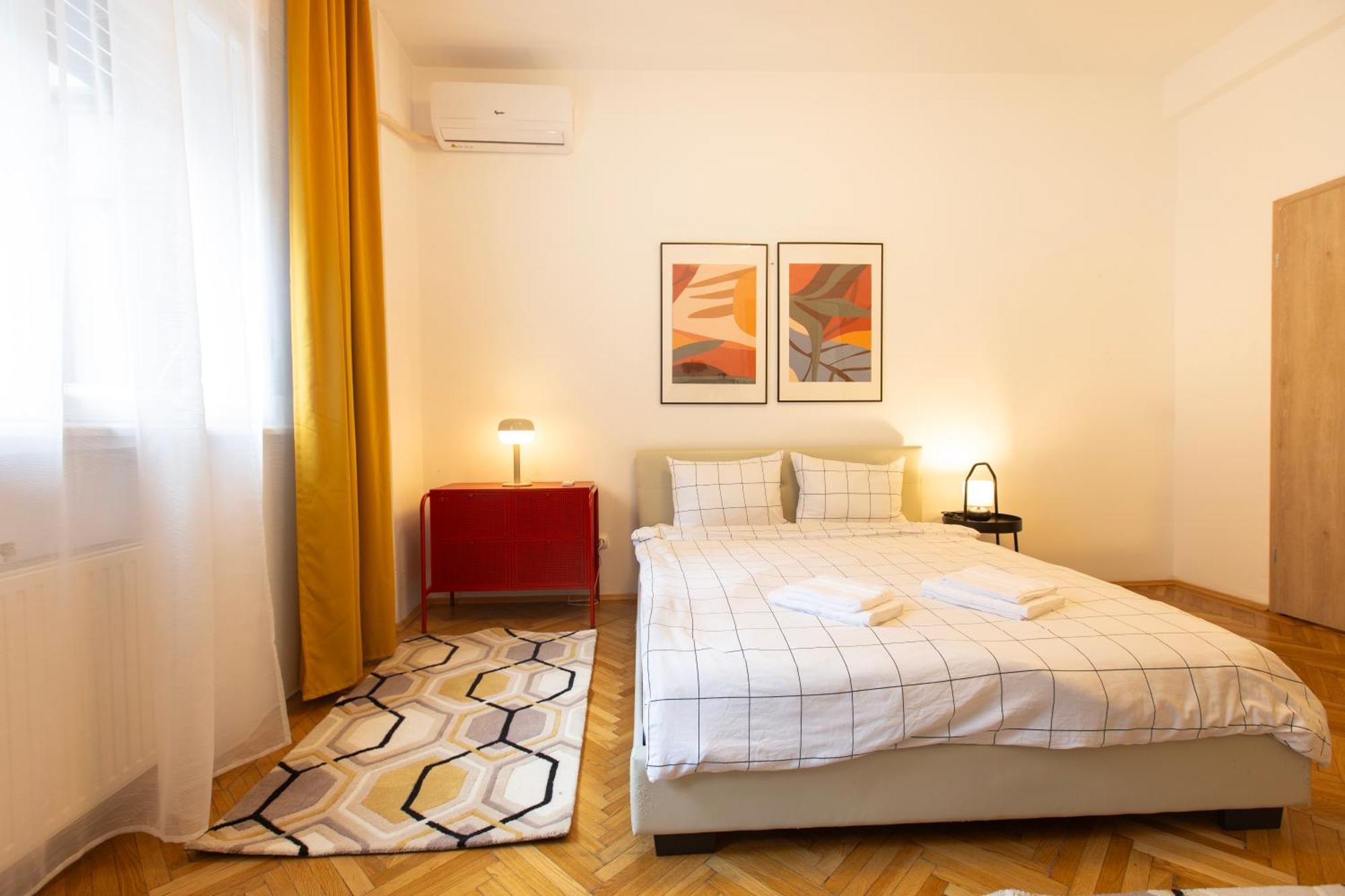 Ultracentral Hong Kong 3 Bdrm Apartment Bukarest Kültér fotó