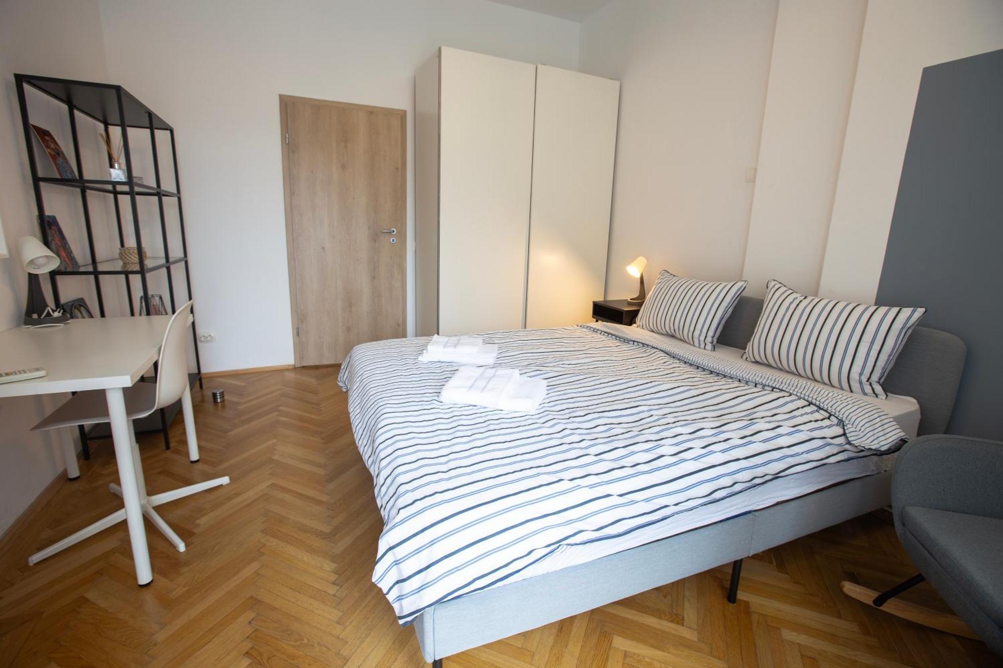 Ultracentral Hong Kong 3 Bdrm Apartment Bukarest Kültér fotó