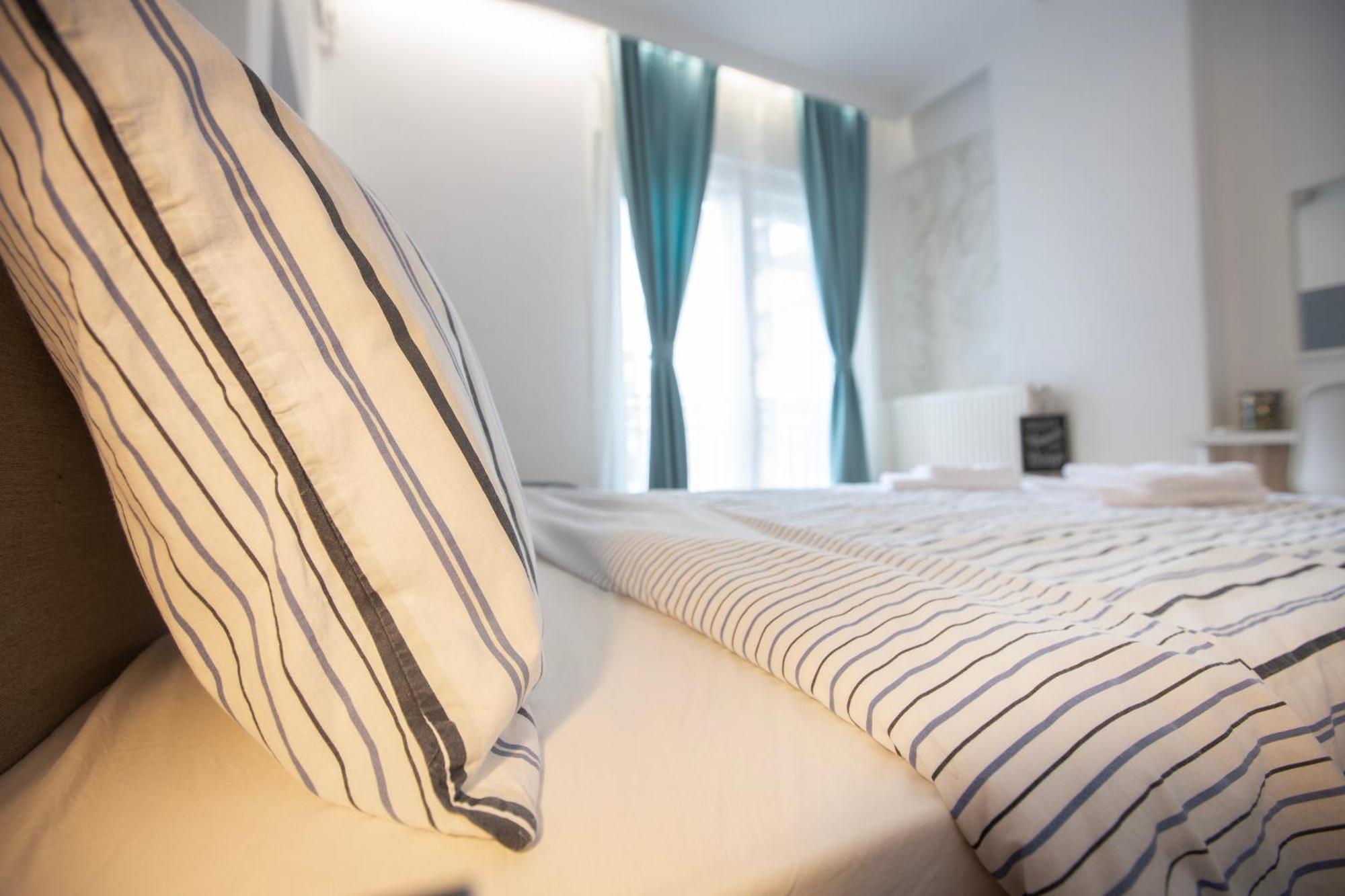 Ultracentral Hong Kong 3 Bdrm Apartment Bukarest Kültér fotó